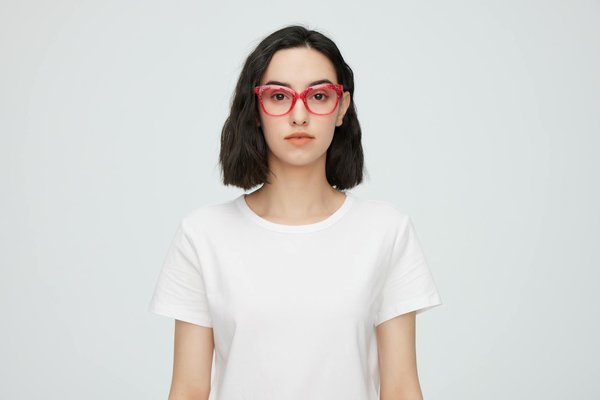 Comment la technologie influence-t-elle les tendances de mode féminine ?